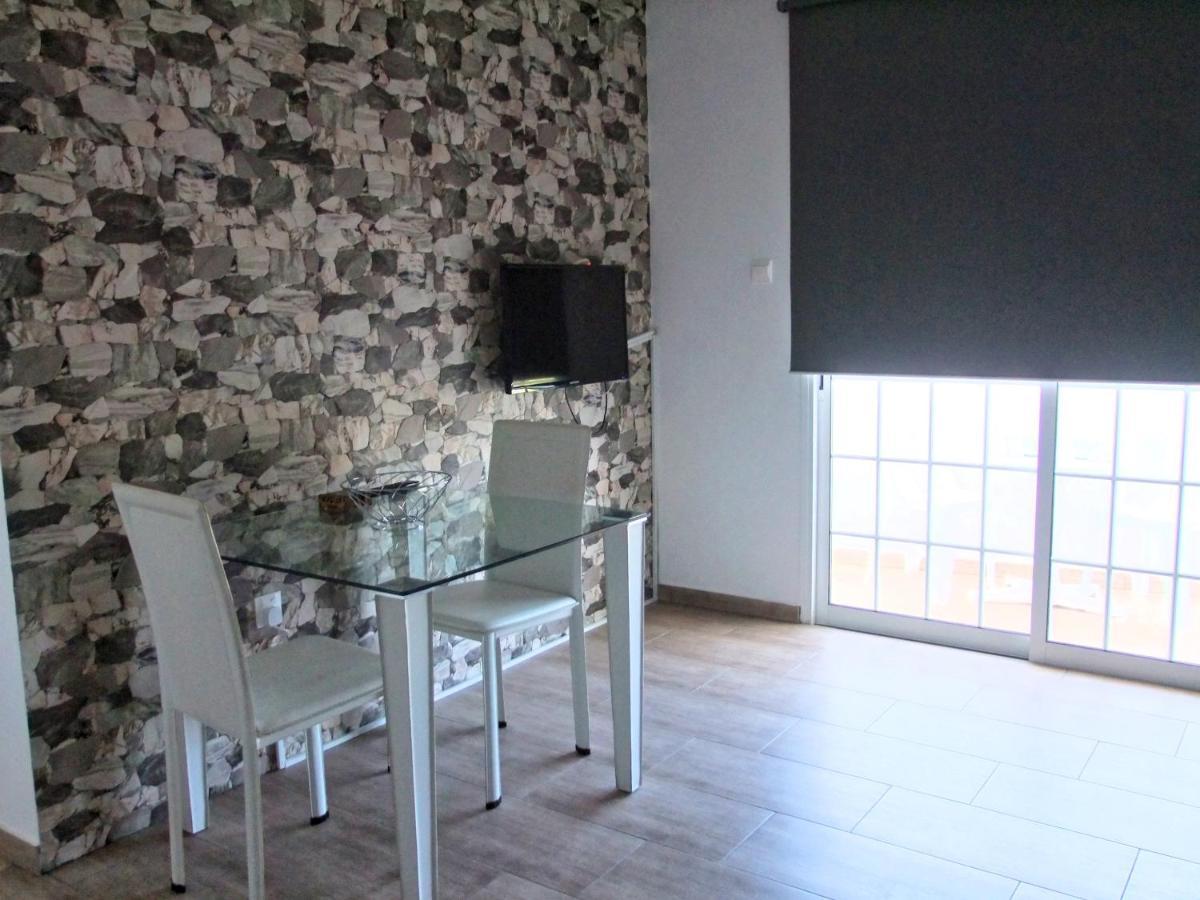Frangeskos Beach Apartment'S Декелія Кантонмент Екстер'єр фото